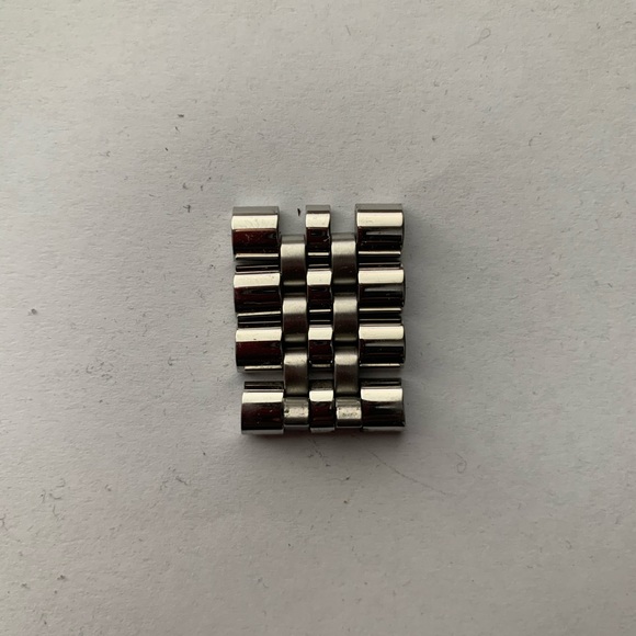 Michael Kors Unisex Watch - Picture 6 of 6